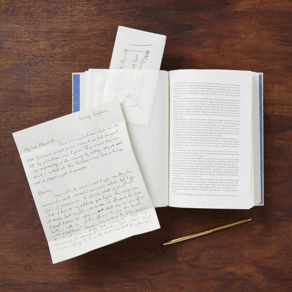 Orgullo y prejuicio: La novela completa(versión inglés), con diecinueve cartas de la correspondencia de los personajes, escritas y dobladas a mano